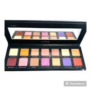 Bad Habits ‘Luna’ eyeshadow palette - 14 highly pigmented colors NIB